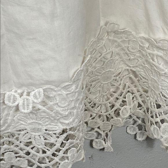 Chic Connection Elegant White Lace Dress - Picture 6 of 8